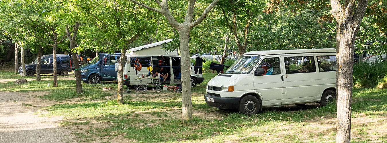 Precios de alojamieto en parcelas. Camping Mascún de Rodellar. Acampada en el corazón de la Sierra de Guara Precios de alojamieto en parcelas. Camping Mascún de Rodellar. Acampada en el corazón de la Sierra de Guara